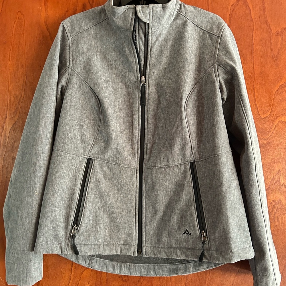 Ridgecut Toughwear Women’s Grey Softshell Wind-Resistant Jacket Size M